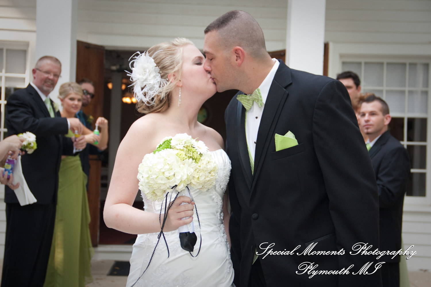 Meagan & Stephen at Unitarian Universalist Church Farmington Hills MI wedding photography