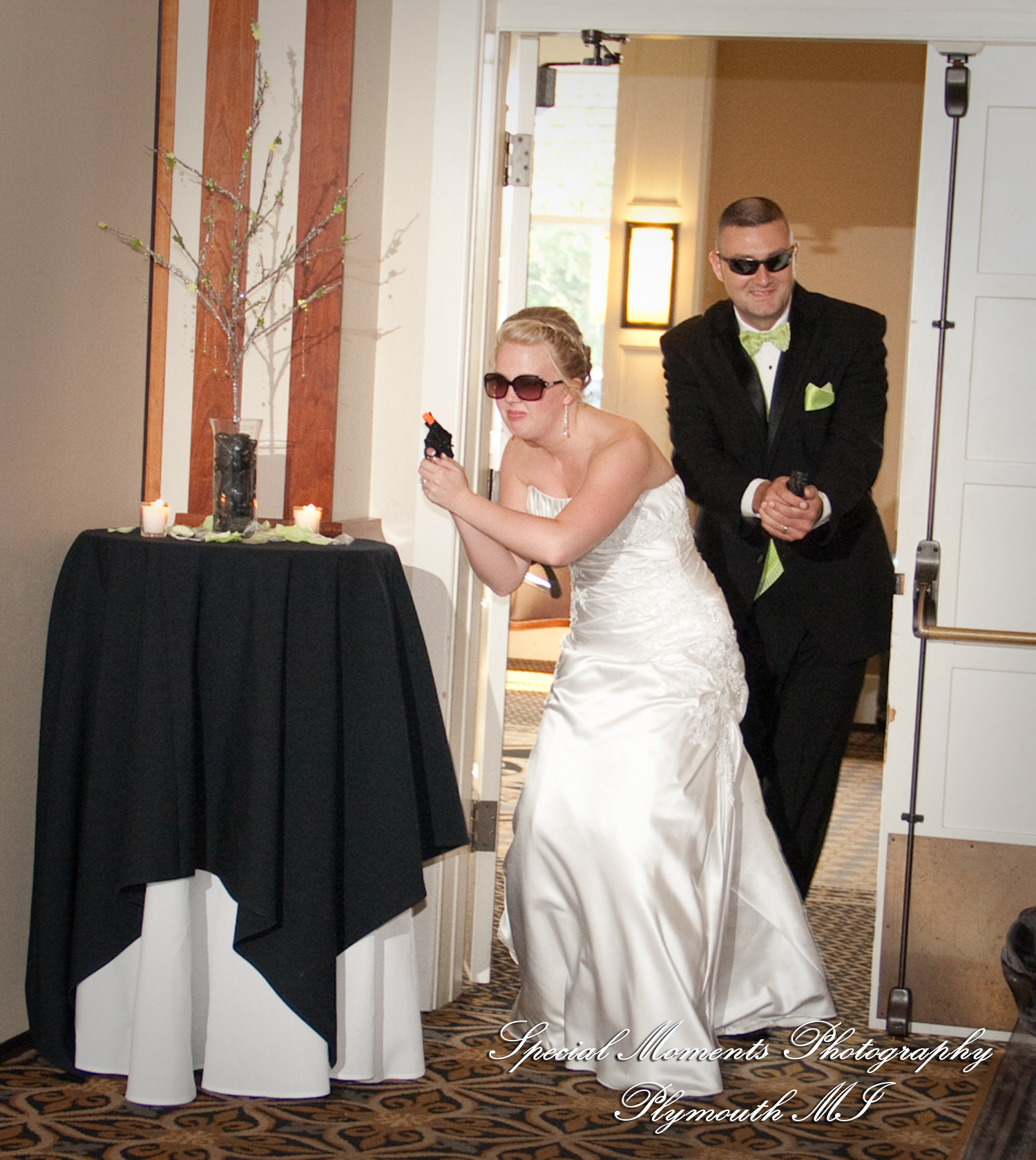 Meagan & Stephen at Burton Manor Livonia MI wedding photography