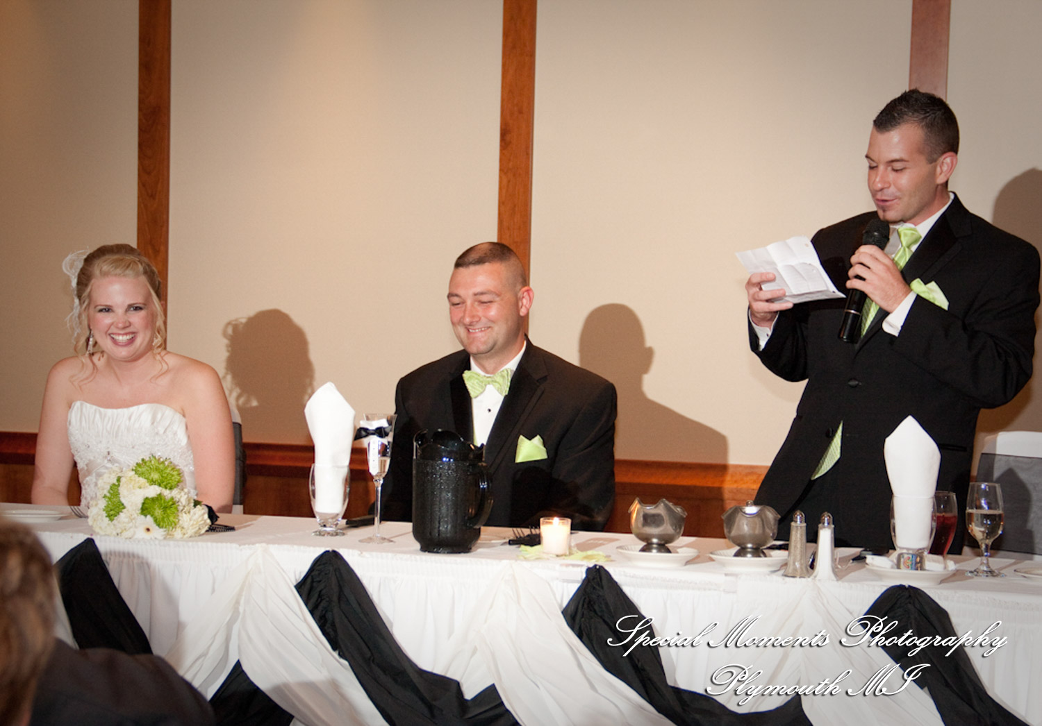 Meagan & Stephen at Burton Manor Livonia MI wedding photography