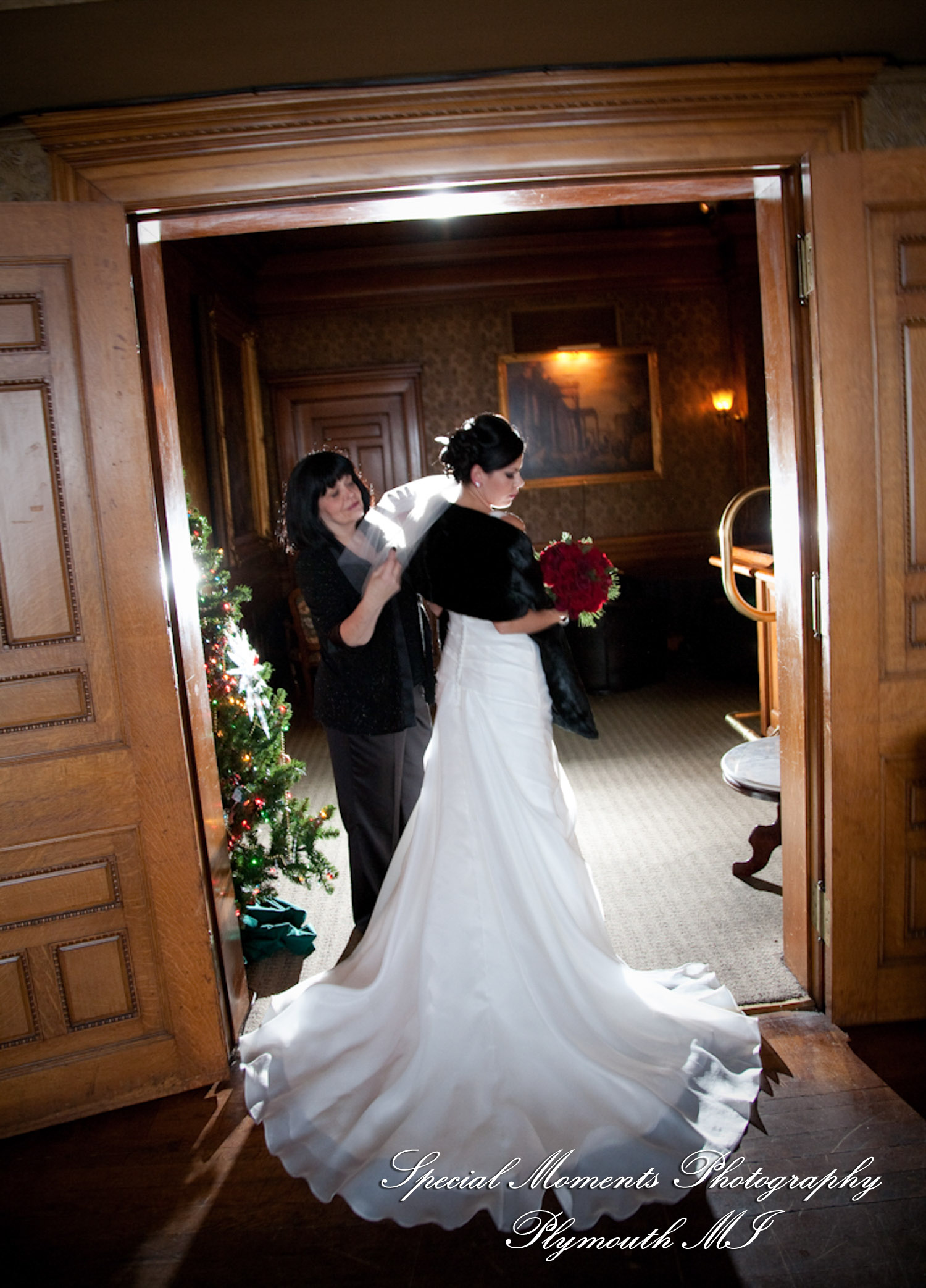 Bianca & Jack at The Whitney Detroit MI wedding photography