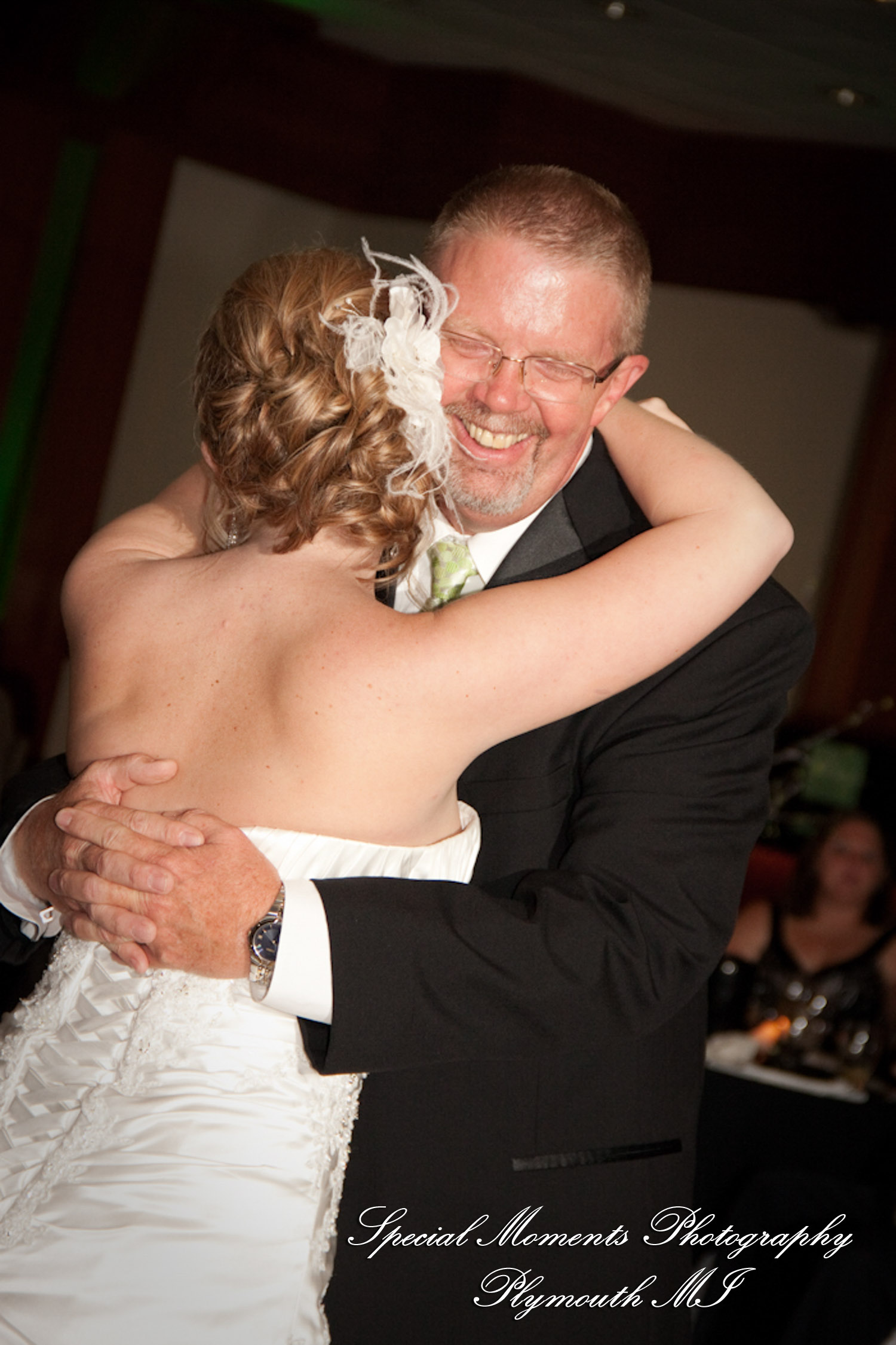 Meagan & Stephen at Burton Manor Livonia MI wedding photography