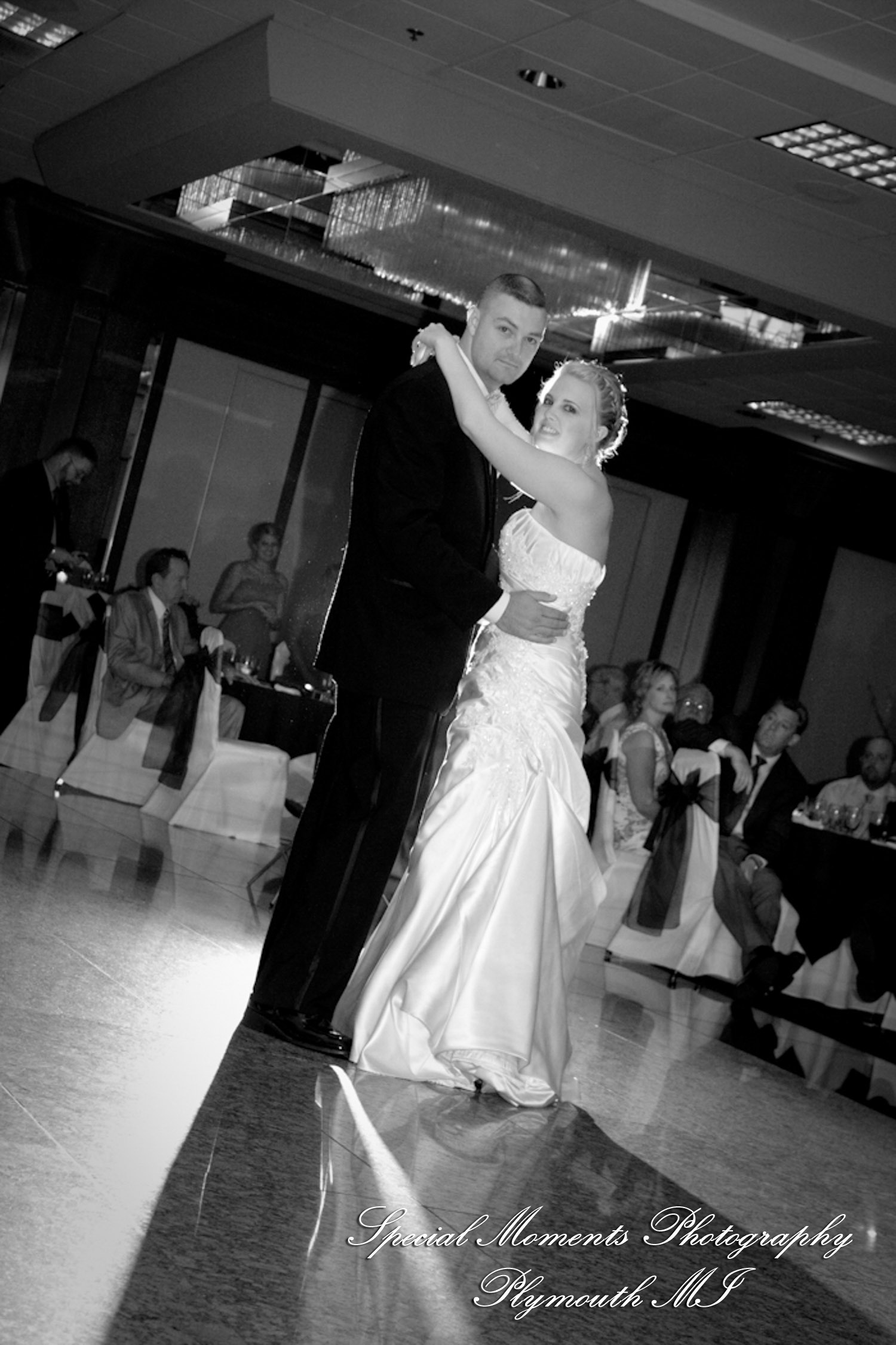 Meagan & Stephen at Burton Manor Livonia MI wedding photography