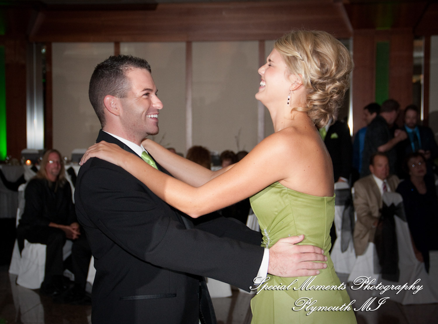 Meagan & Stephen at Burton Manor Livonia MI wedding photography