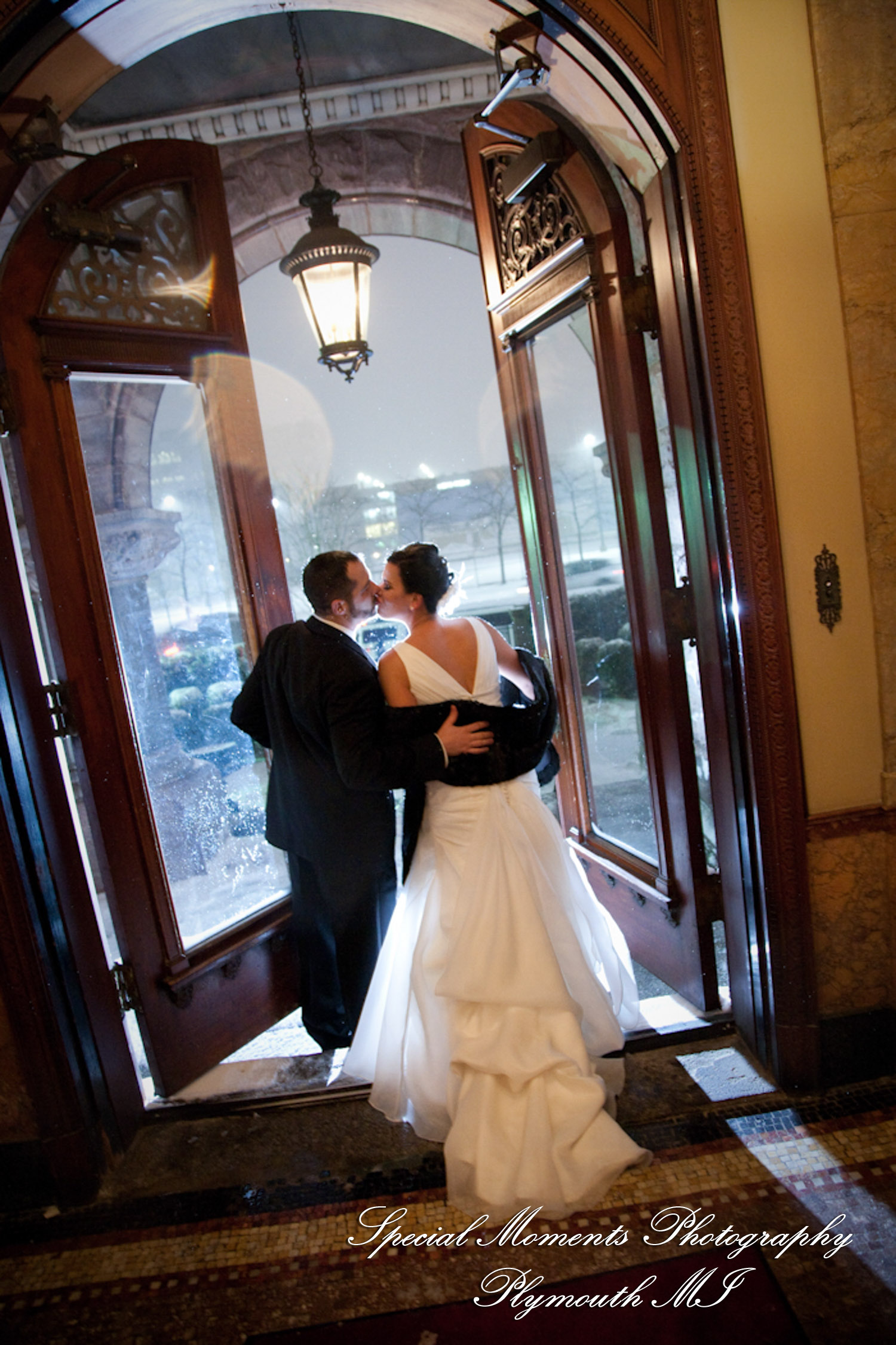 Bianca & Jack at The Whitney Detroit MI wedding photography