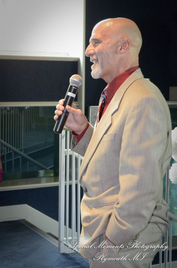 Rachel & Steven at Polar Bear Exhibit Toledo Zoo Toledo OH wedding photography