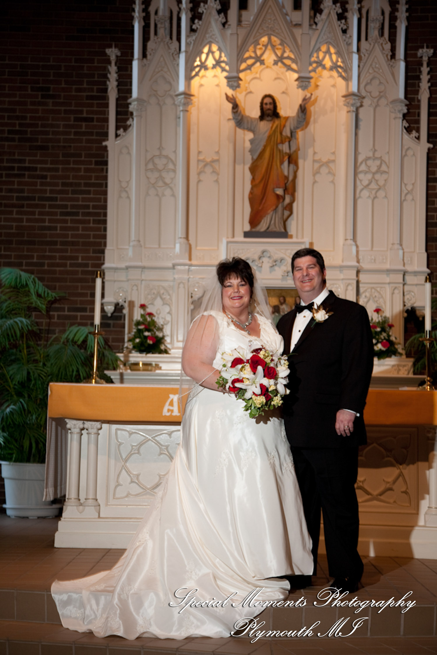 Karen & Rick at Christ our Savior Lutheran - Livonia MI wedding photography