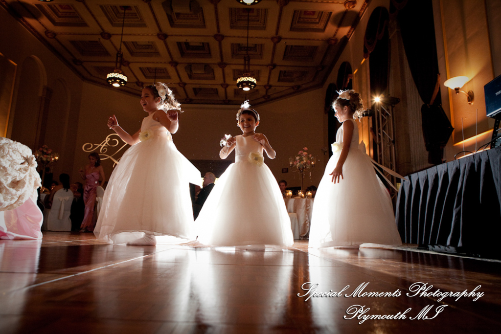 Arielle & Dave at St. John’s Resort Provincial Ballroom MI wedding photography