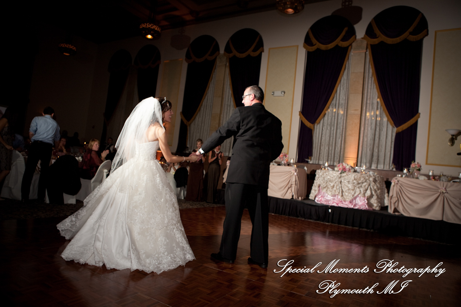 Arielle & Dave at St. John’s Resort Provincial Ballroom MI wedding photography