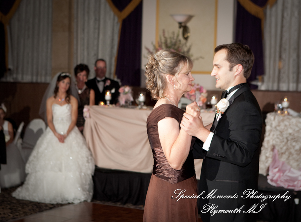 Arielle & Dave at St. John’s Resort Provincial Ballroom MI wedding photography