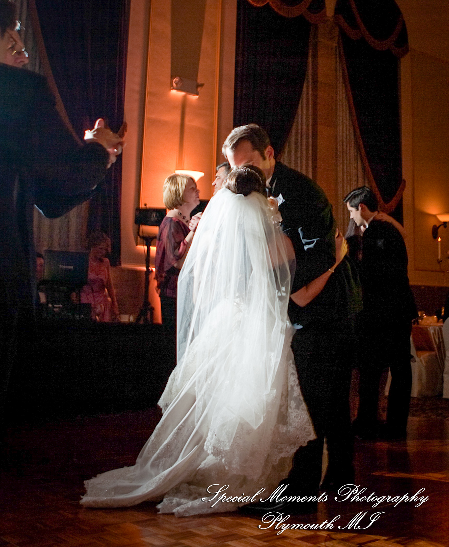 Arielle & Dave at St. John’s Resort Provincial Ballroom MI wedding photography