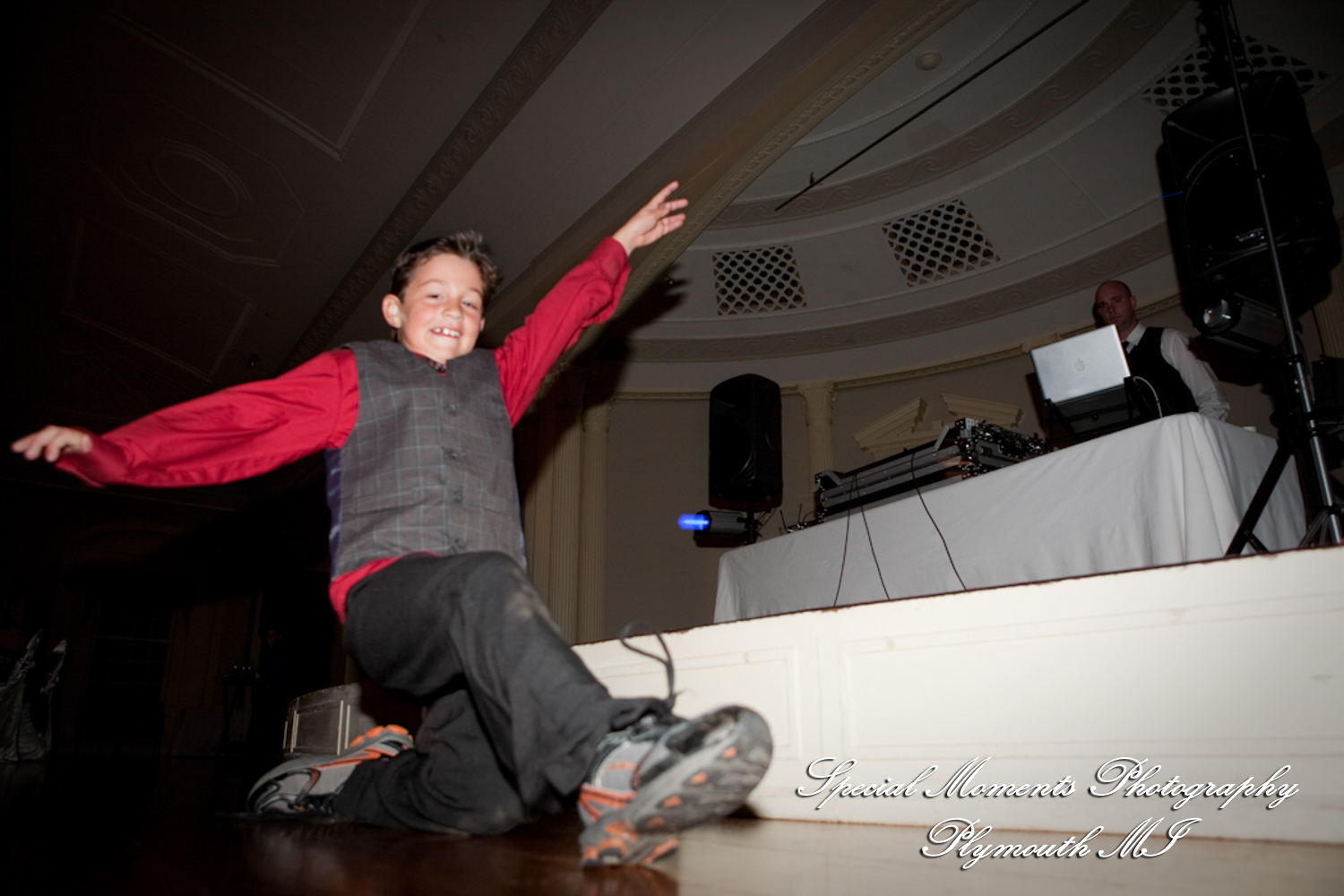 Nicole & Rob at Lovett Hall Greenfield Village Dearborn MI wedding photography