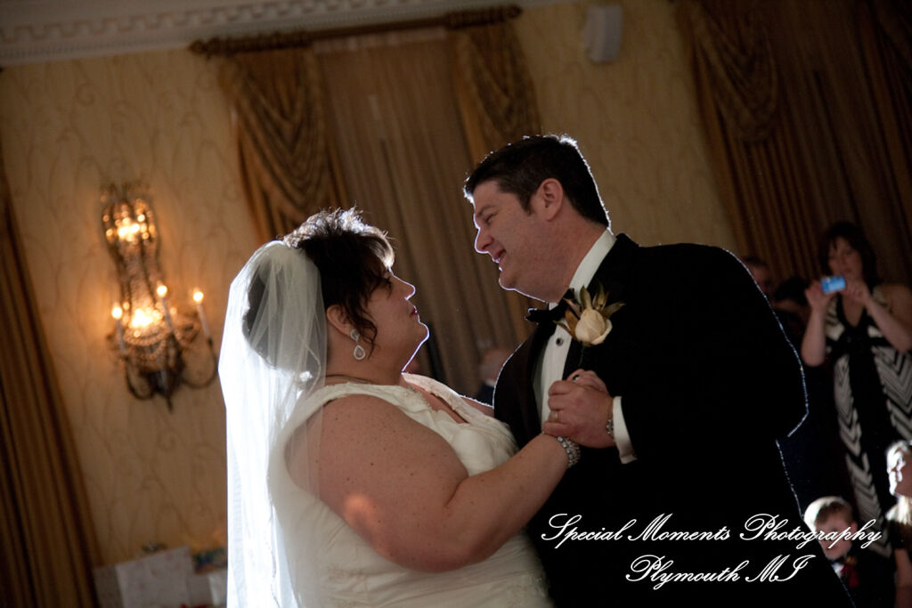 Karen & Rick at Dearborn Inn Autograph Collection Dearborn MI wedding photography