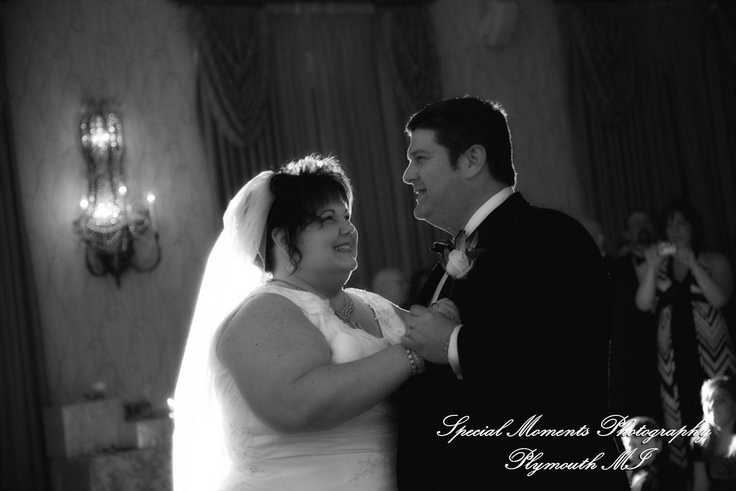 Karen & Rick at Dearborn Inn Autograph Collection Dearborn MI wedding photography