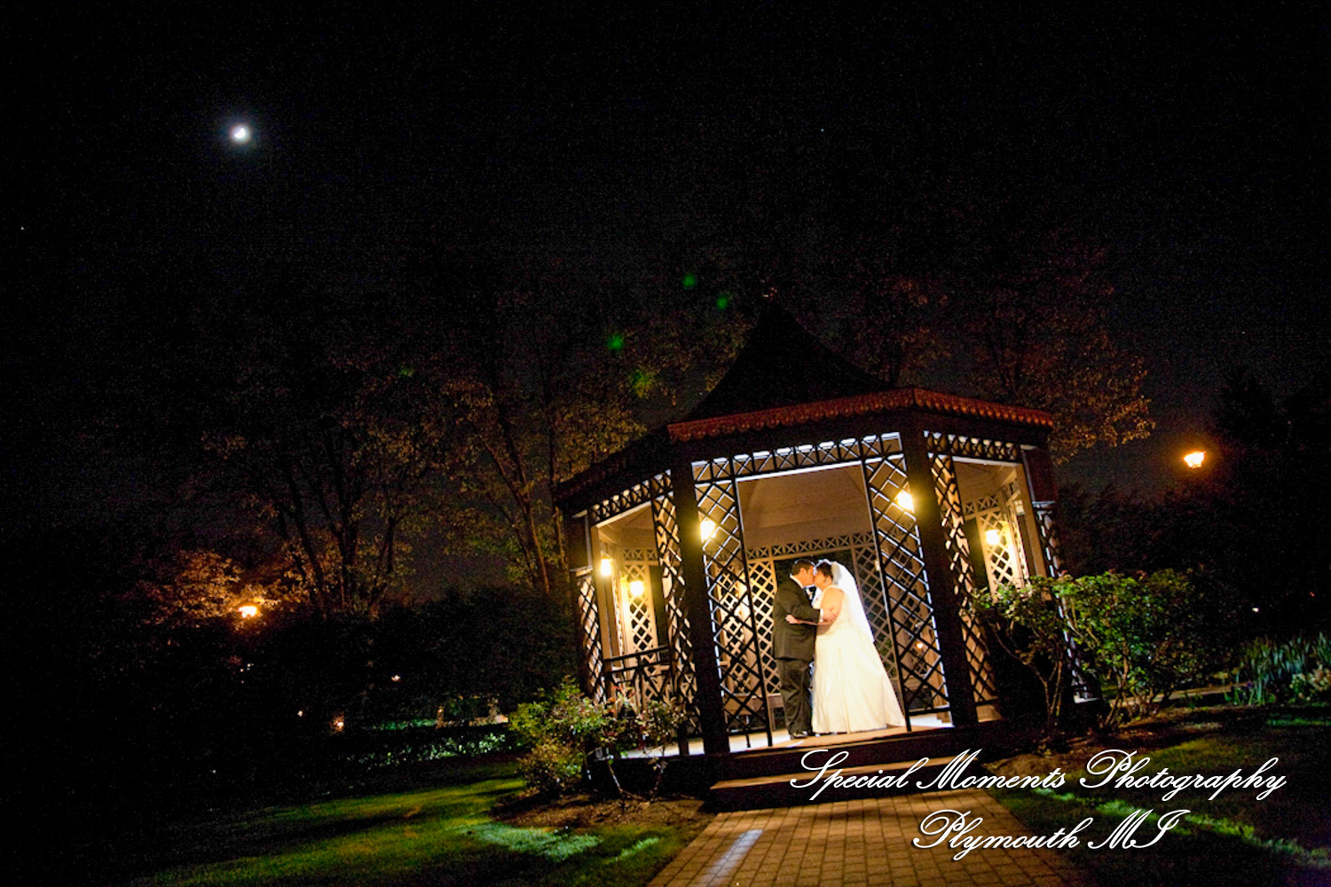 Karen & Rick at Dearborn Inn Autograph Collection Dearborn MI wedding photography