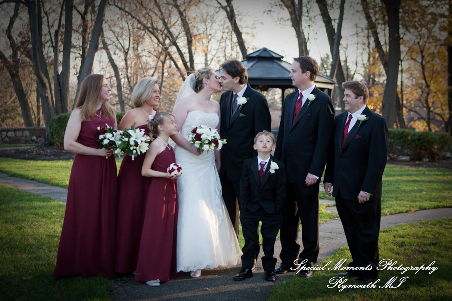 Pine Knob Mansion Clarkston MI wedding photograph
