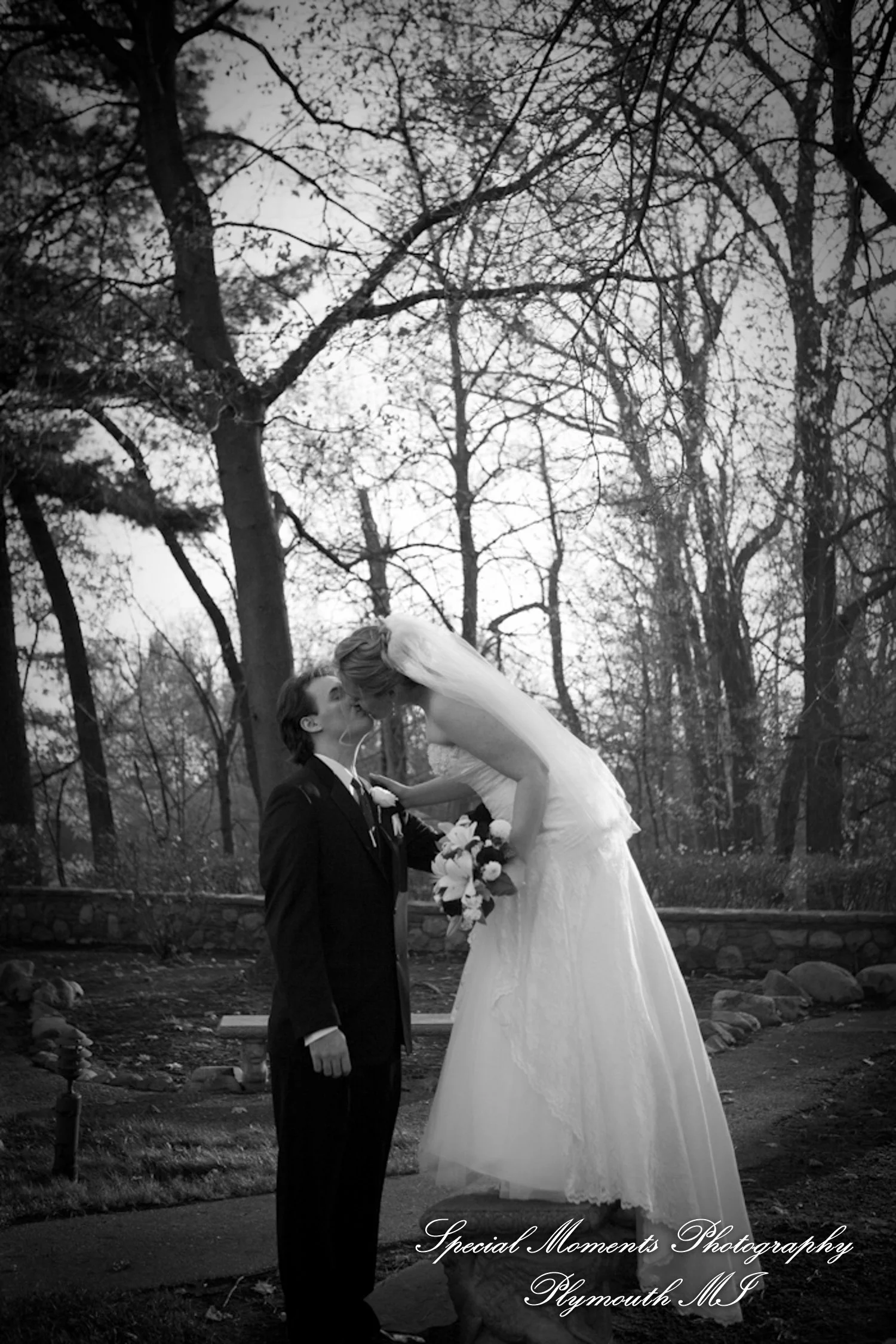 Pine Knob Mansion Clarkston MI wedding photograph