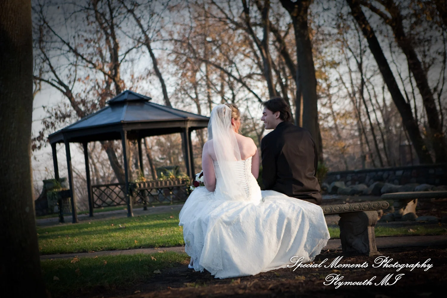 Pine Knob Mansion Clarkston MI wedding photograph