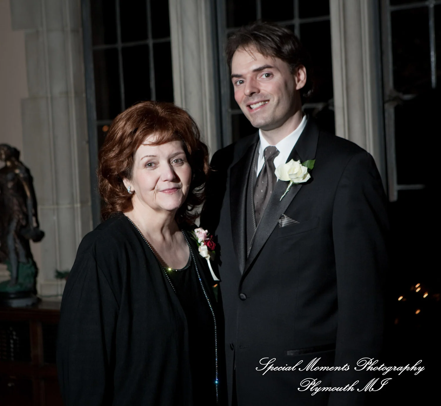 Pine Knob Mansion Clarkston MI wedding photograph
