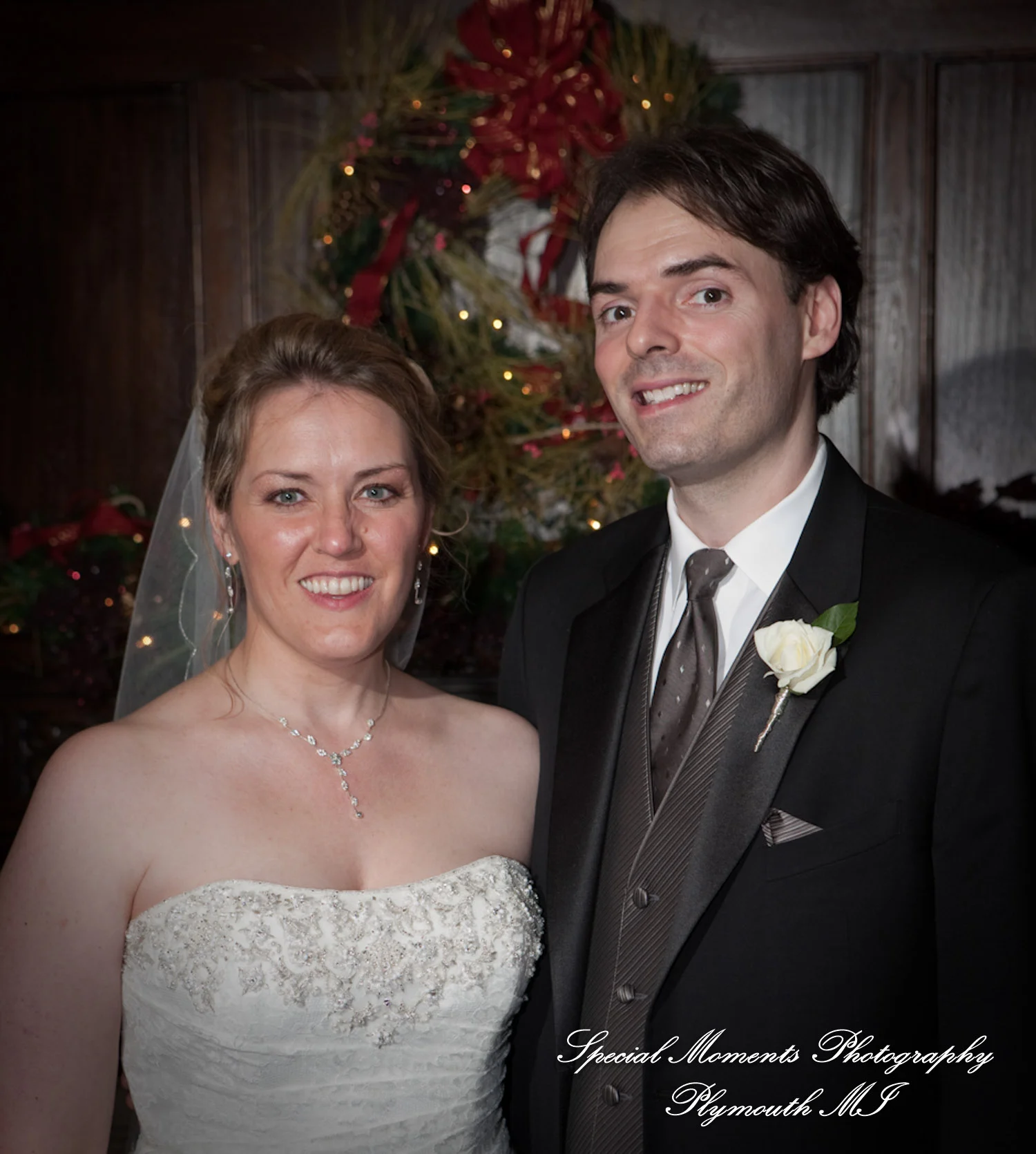 Pine Knob Mansion Clarkston MI wedding photograph