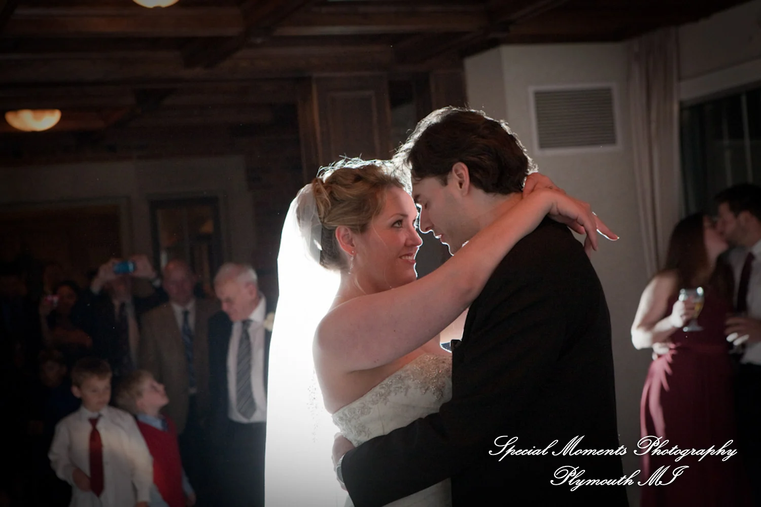 Pine Knob Mansion Clarkston MI wedding photograph