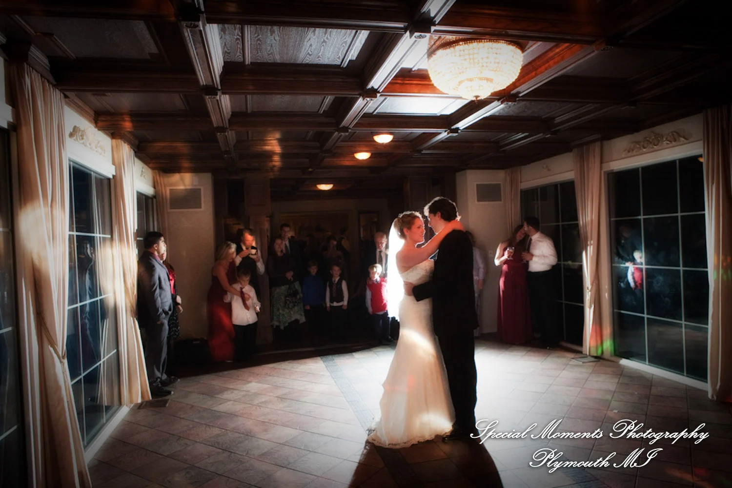 Pine Knob Mansion Clarkston MI wedding photograph
