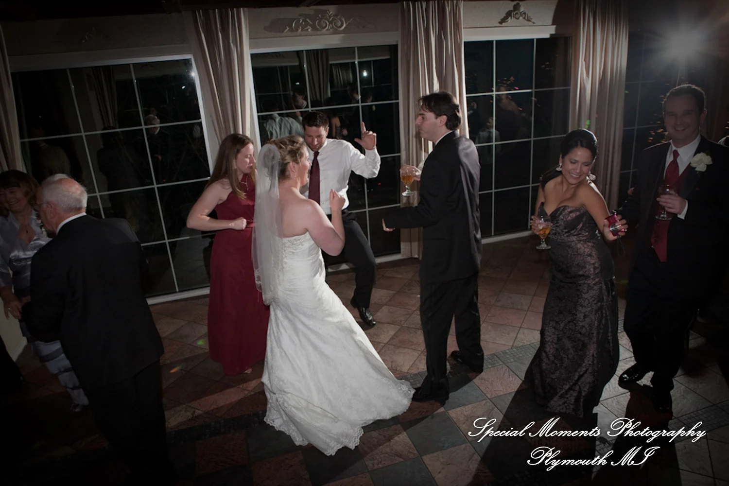 Pine Knob Mansion Clarkston MI wedding photograph