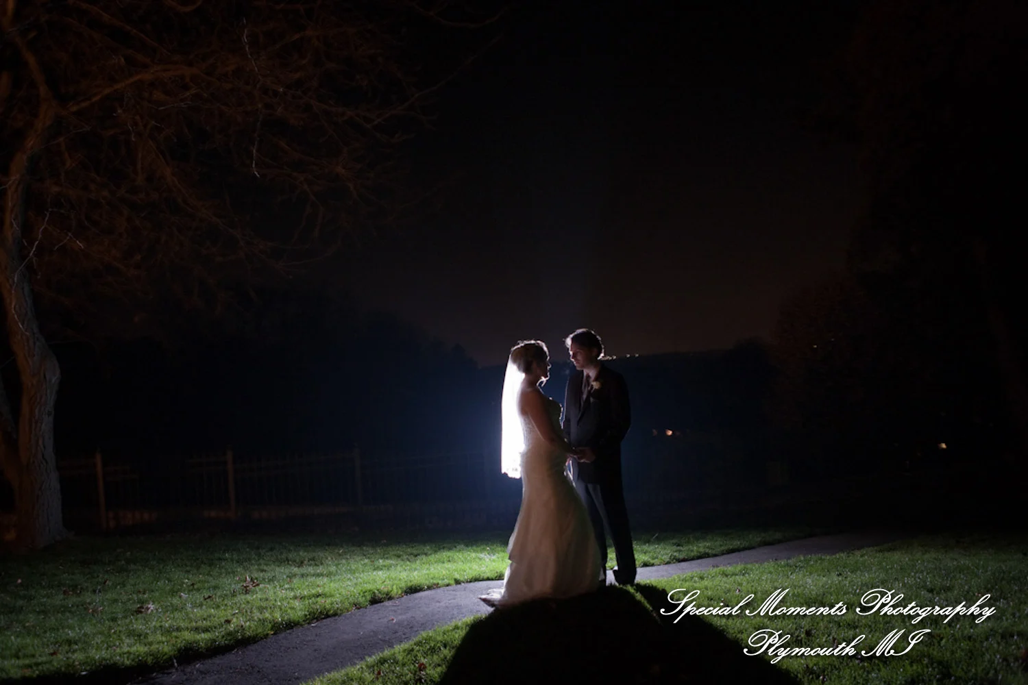 Pine Knob Mansion Clarkston MI wedding photograph