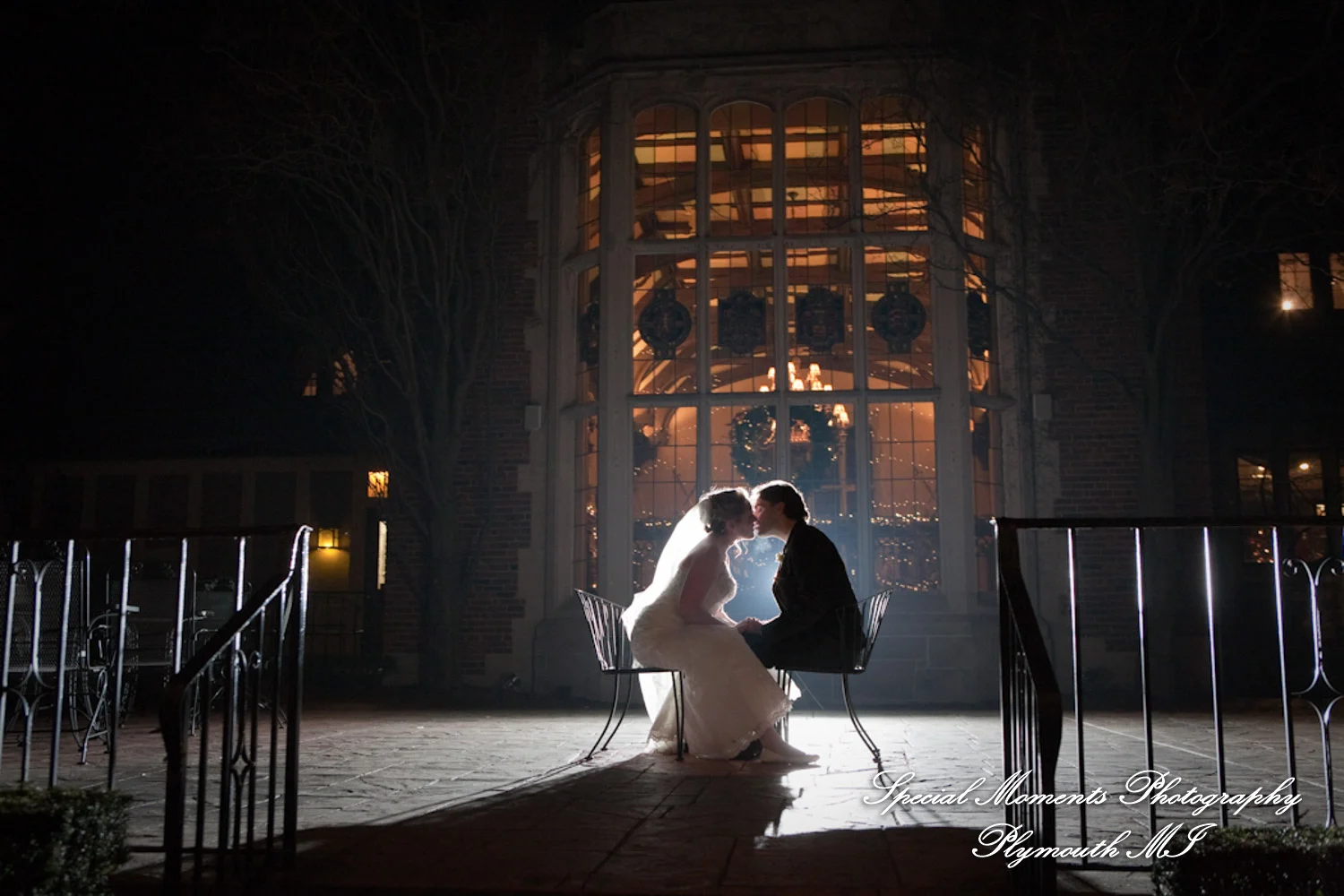 Pine Knob Mansion Clarkston MI wedding photograph