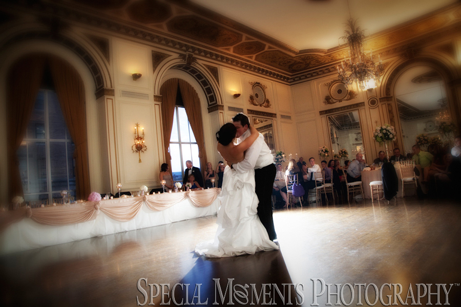 Colony Club wedding photograph Detroit MI