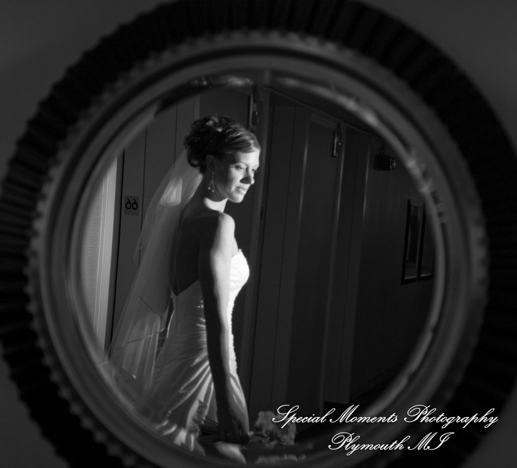 Allison & Ken at Marriott Renaissance Center Detroit MI wedding photograph