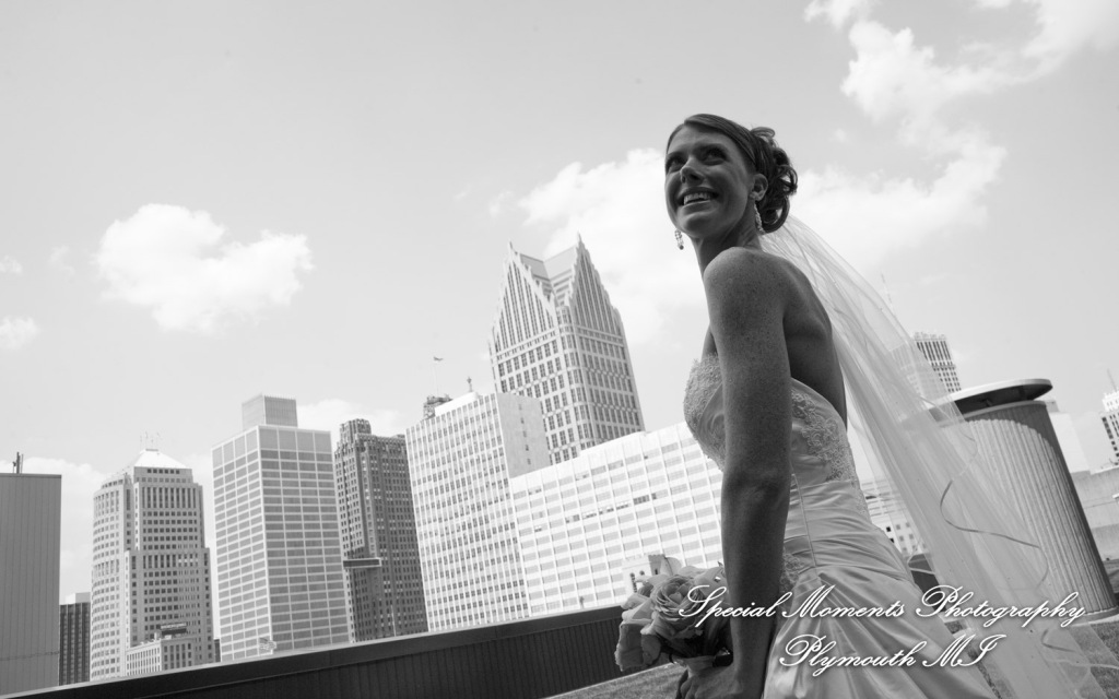 Allison & Ken at Marriott Renaissance Center Detroit MI wedding photograph