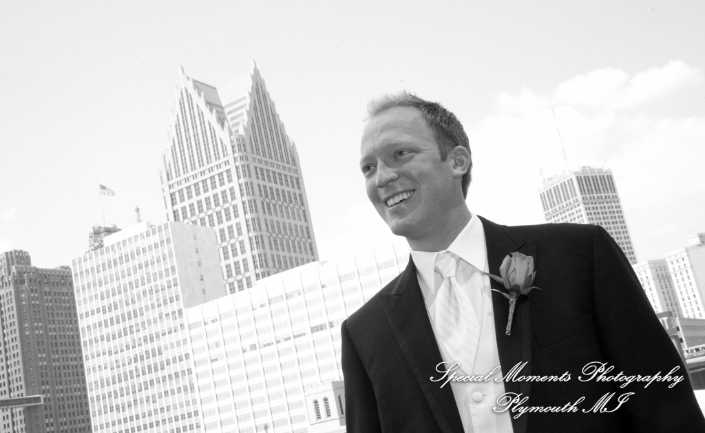 Allison & Ken at Marriott Renaissance Center Detroit MI wedding photograph