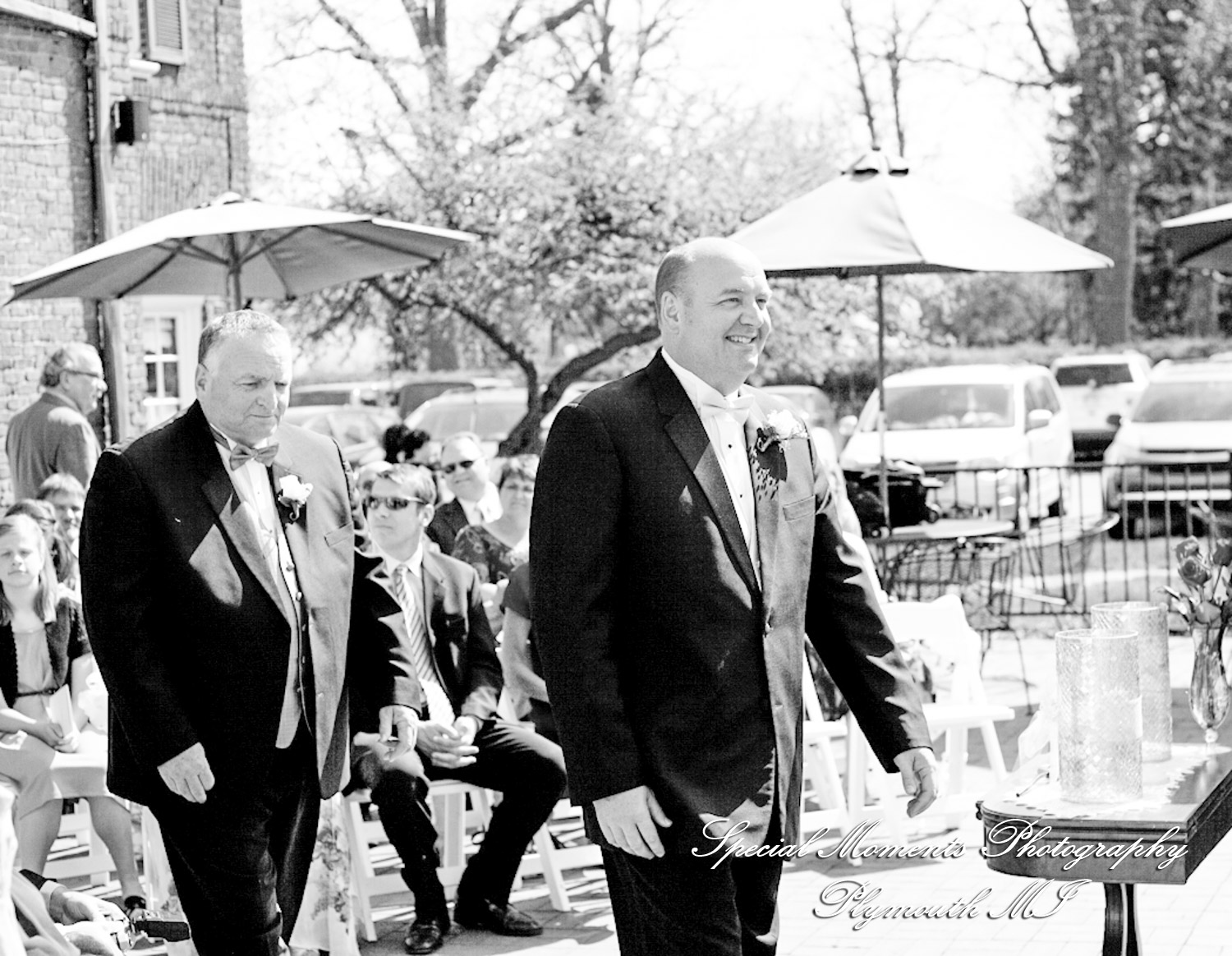 Lisa & Jeffrey at Montague Inn Saginaw MI wedding photography