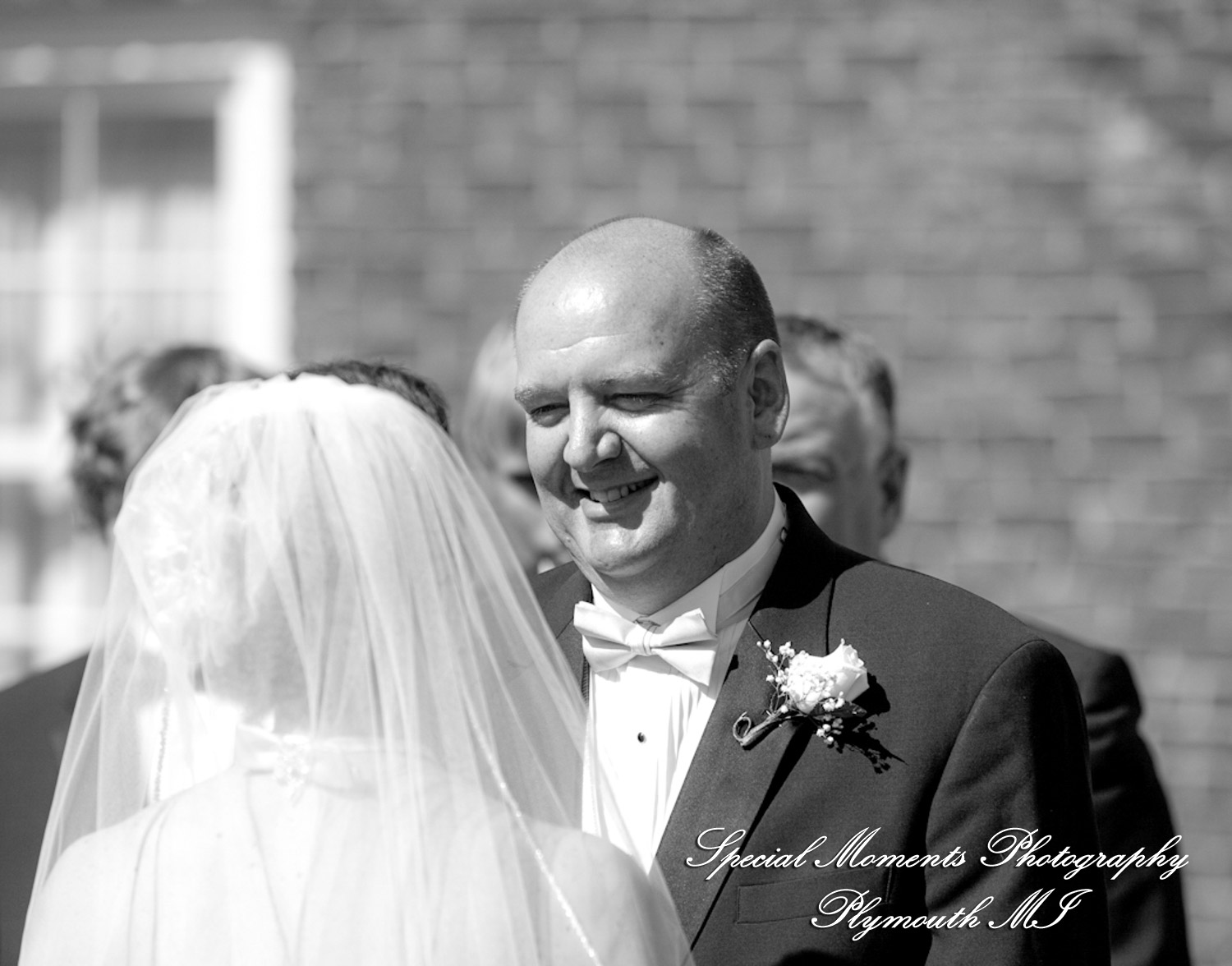 Lisa & Jeffrey at Montague Inn Saginaw MI wedding photography