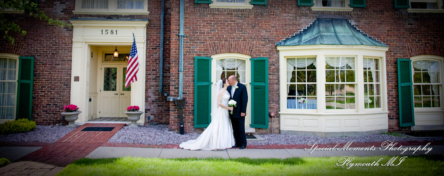 Lisa & Jeffrey at Montague Inn Saginaw MI wedding photography