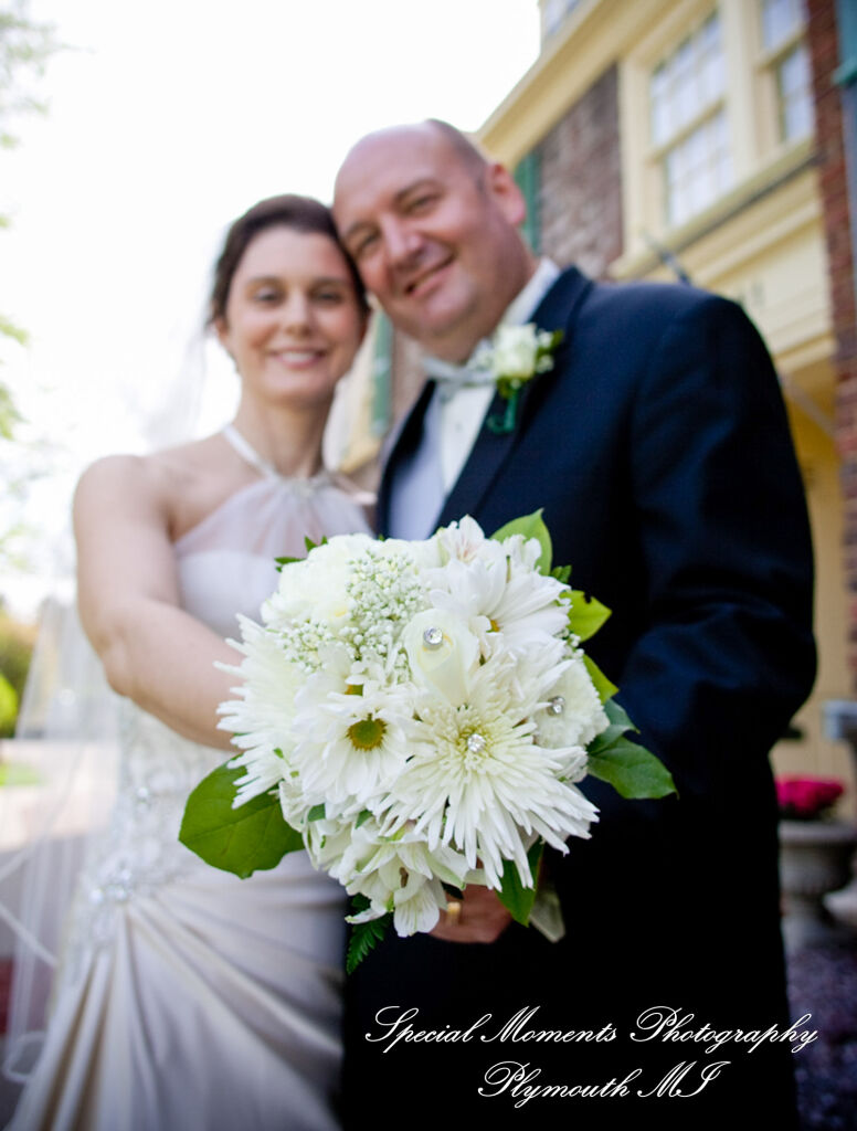 Lisa & Jeffrey at Montague Inn Saginaw MI wedding photography