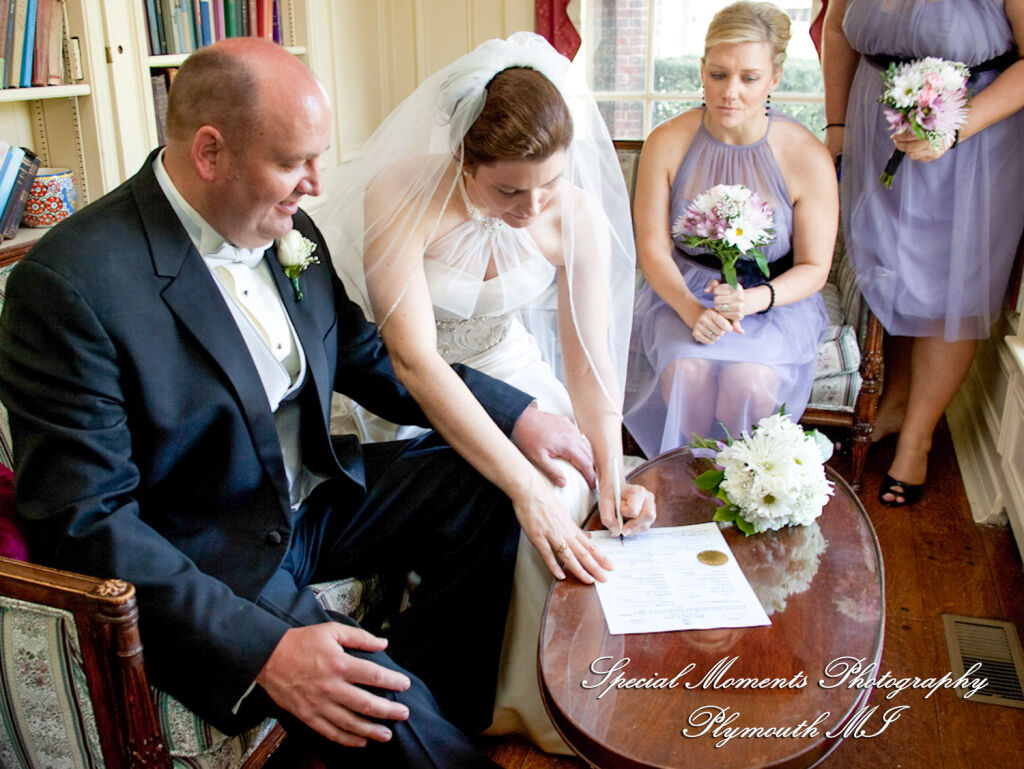 Lisa & Jeffrey at Montague Inn Saginaw MI wedding photography