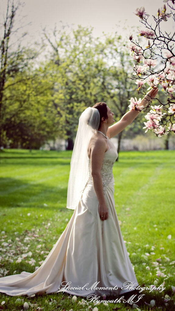 Lisa & Jeffrey at Montague Inn Saginaw MI wedding photography