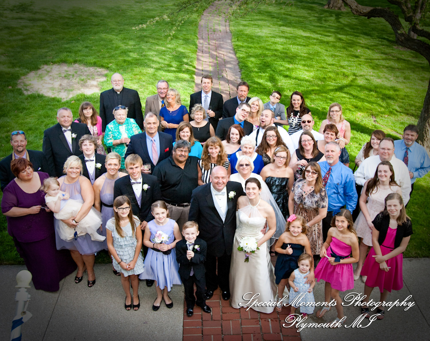 Lisa & Jeffrey at Montague Inn Saginaw MI wedding photography