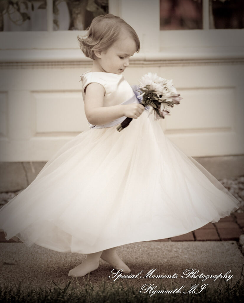 Lisa & Jeffrey at Montague Inn Saginaw MI wedding photography