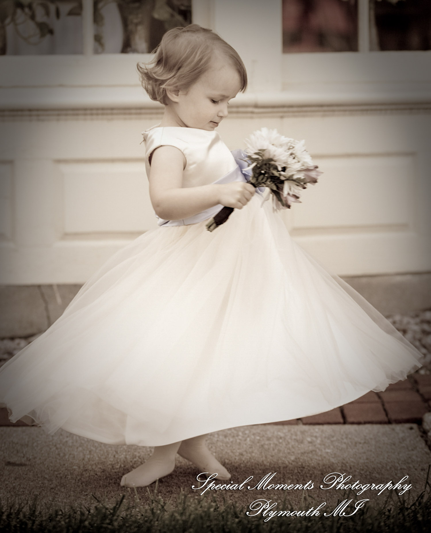 Lisa & Jeffrey at Montague Inn Saginaw MI wedding photography