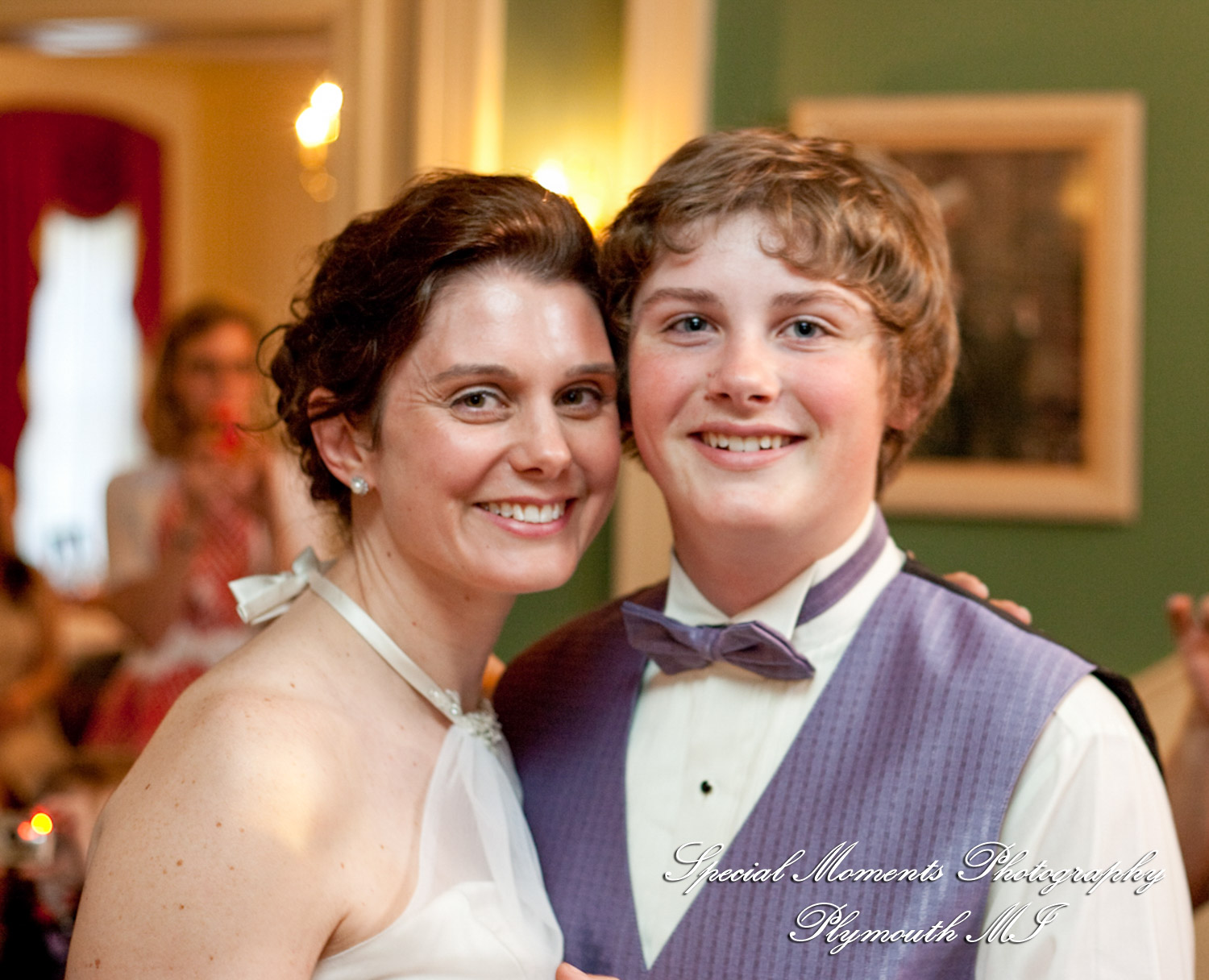 Lisa & Jeffrey at Montague Inn Saginaw MI wedding photography