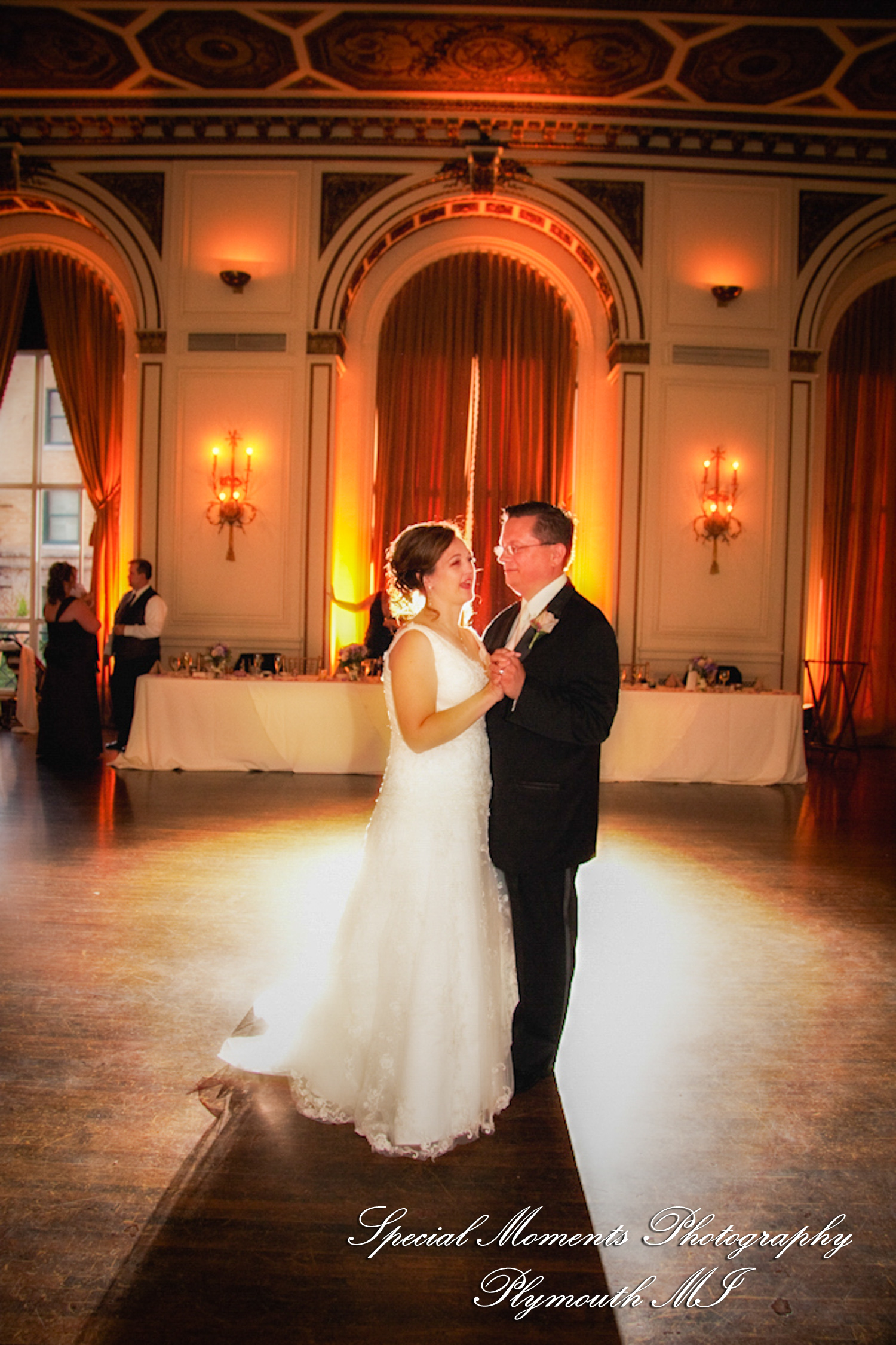 Adrienne & David at Colony Club Detroit MI wedding photography
