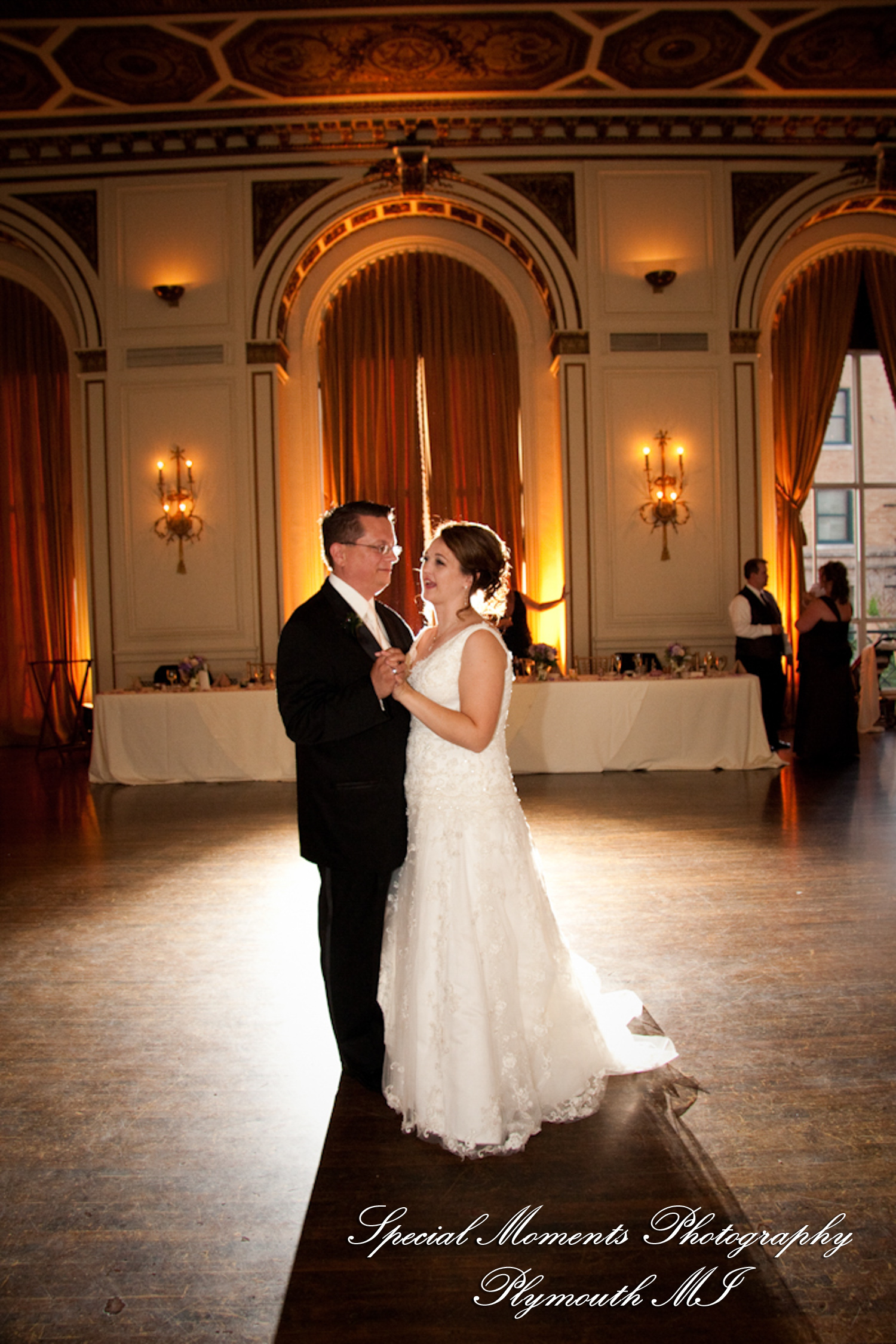 Adrienne & David at Colony Club Detroit MI wedding photography