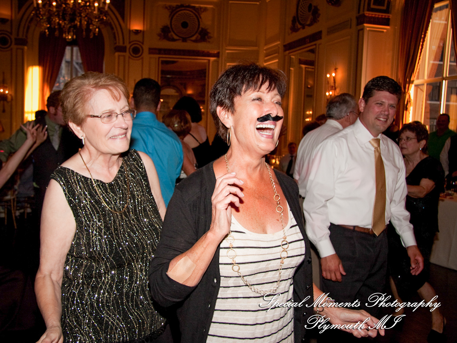 Adrienne & David at Colony Club Detroit MI wedding photography