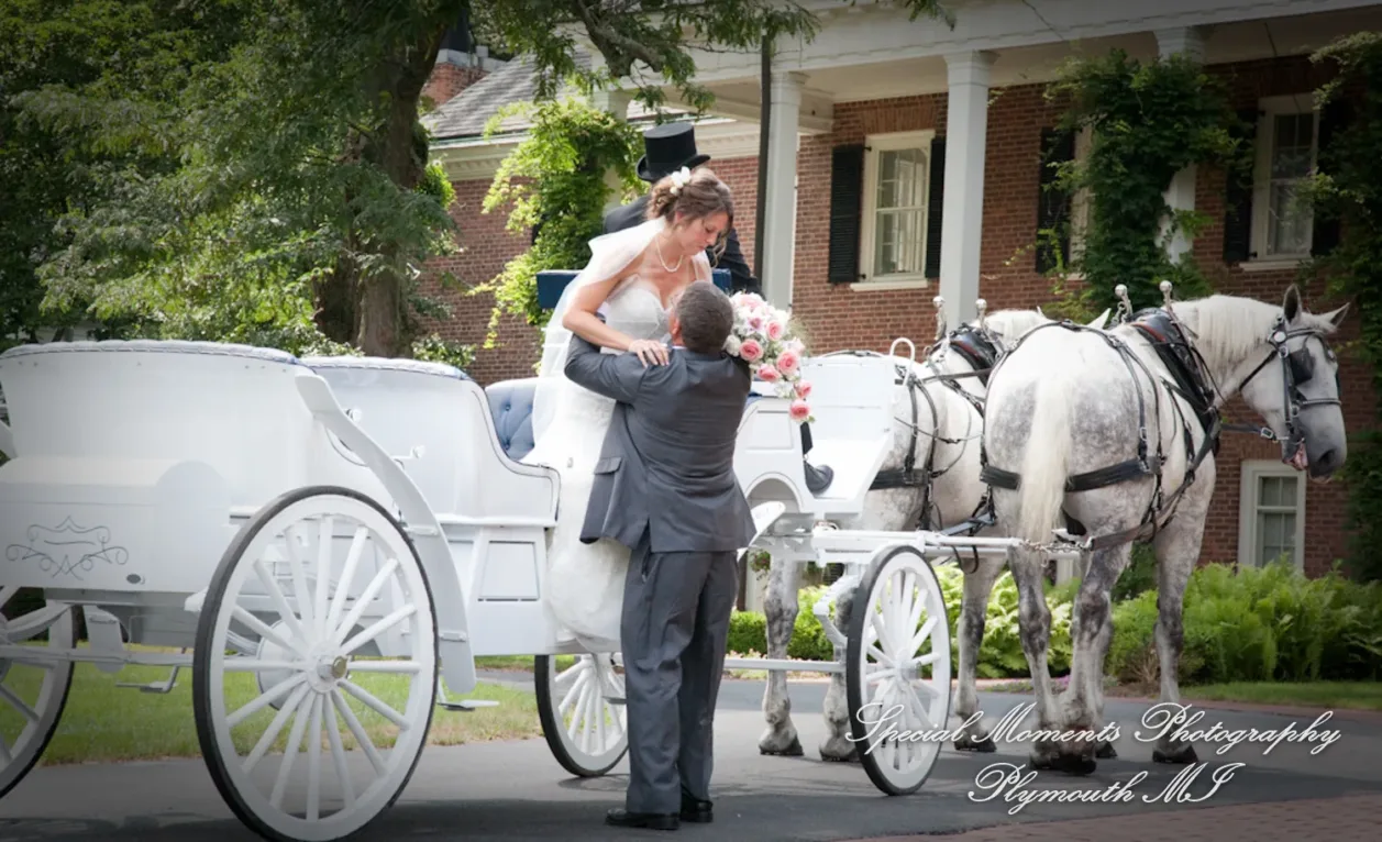 Wildwood Manor House Toledo OH wedding photograph
