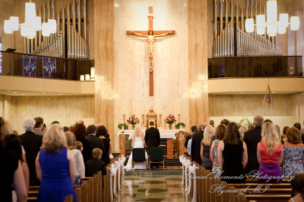 Emily & Shane at Divine Child Dearborn MI wedding photography