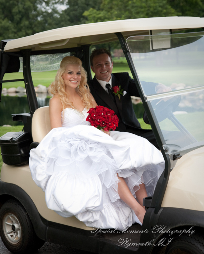 Emily & Shane at Dearborn Country Club Dearborn MI wedding photography