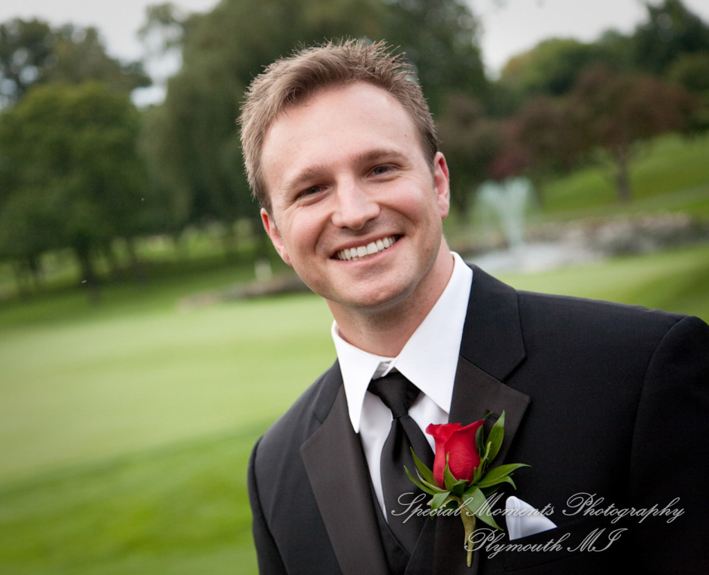 Emily & Shane at Dearborn Country Club Dearborn MI wedding photography