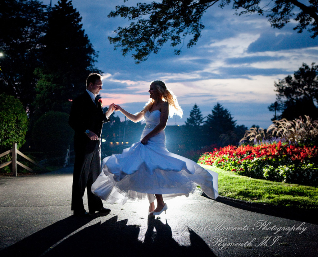 Emily & Shane at Dearborn Country Club Dearborn MI wedding photography